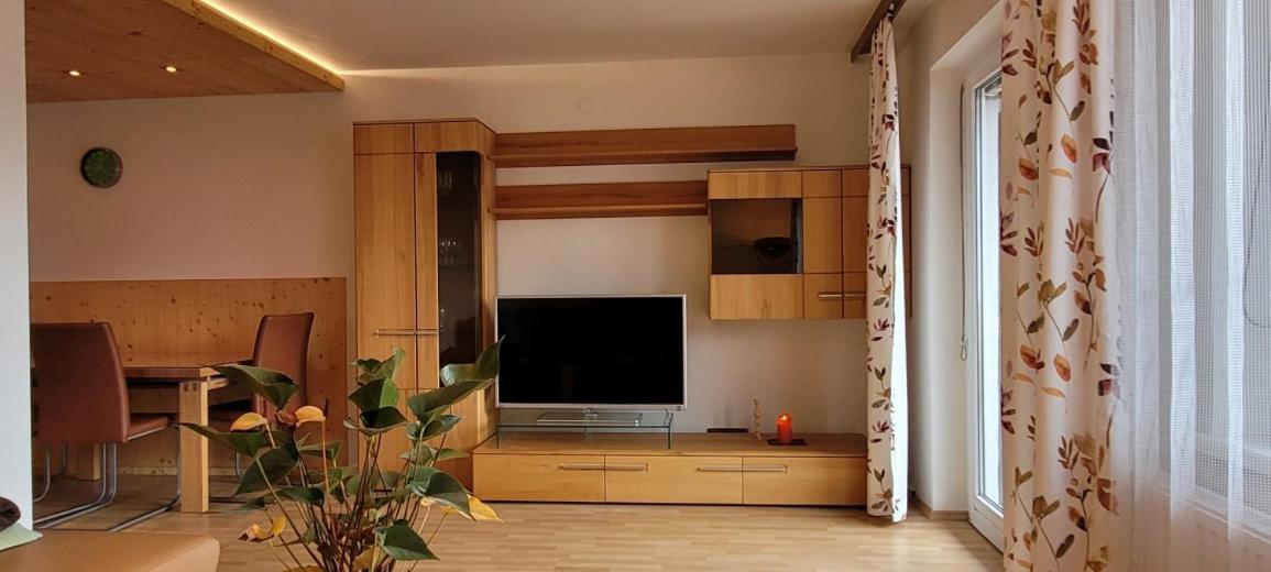 Alpen Appart Bludenz City ภายนอก รูปภาพ